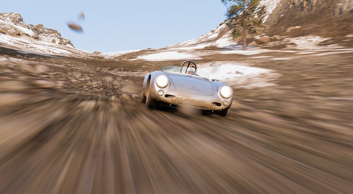 cptclo's tweet photo. Santa had a great Christmas in Forza!  
Car: Porsche 550 Spyder
#Porsche #ForzaHorizon5 #Christmas https://t.co/dbiRamm6zO