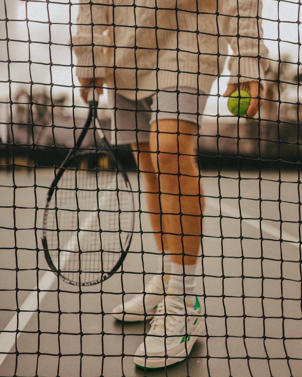 jeff4magic's tweet photo. tennis style 

🎾 reebok club c vintage 🎾 https://t.co/0mXs5aoAlm