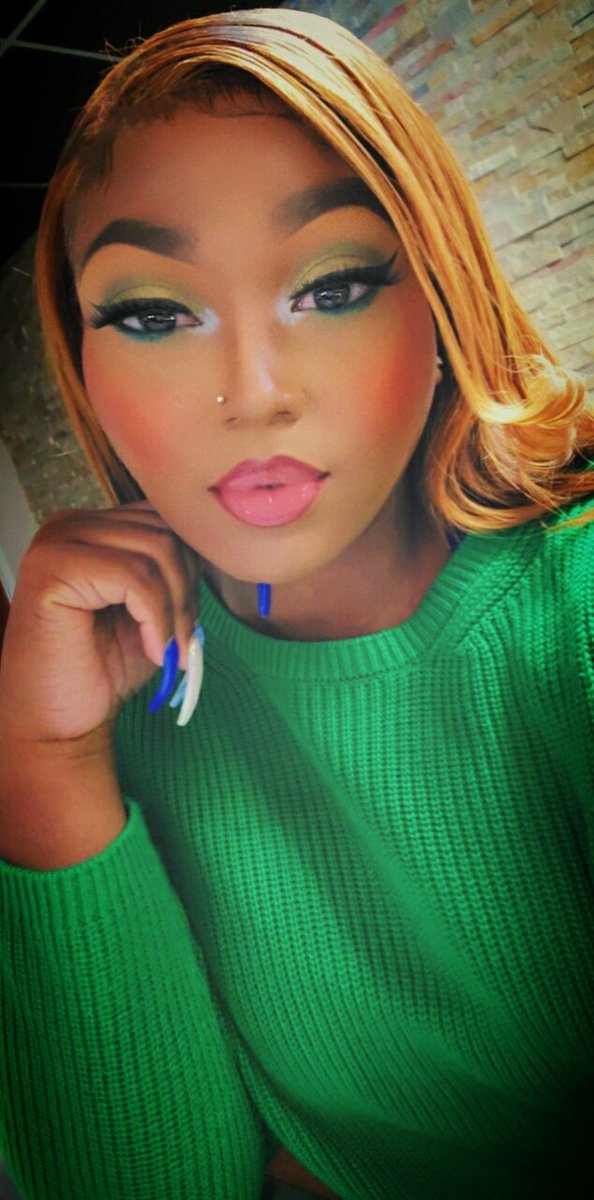 brownbeautykay's tweet photo. #randomselfies https://t.co/eEbVqwu2uF
