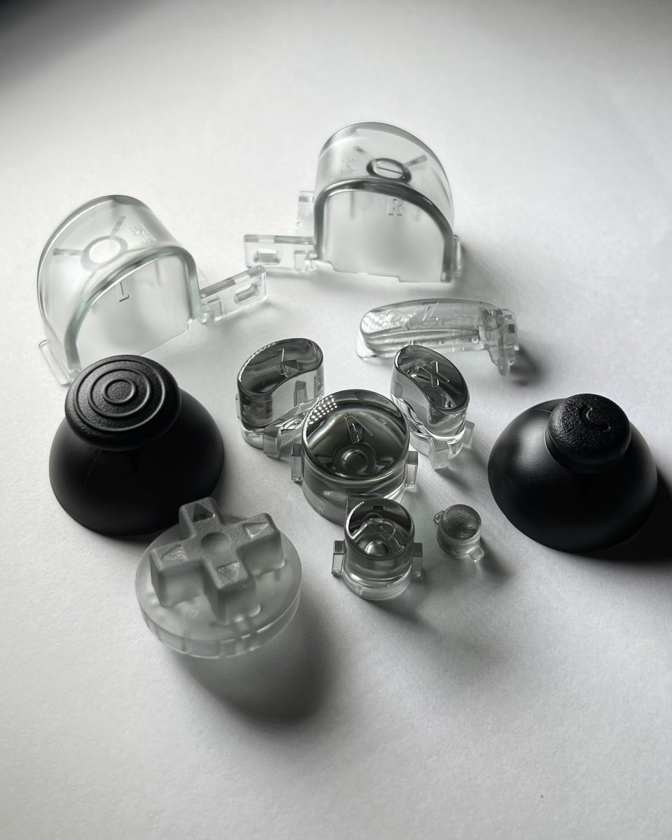 Charcoal grey sets are back in stock! Bald and OEM face button styles available 👍