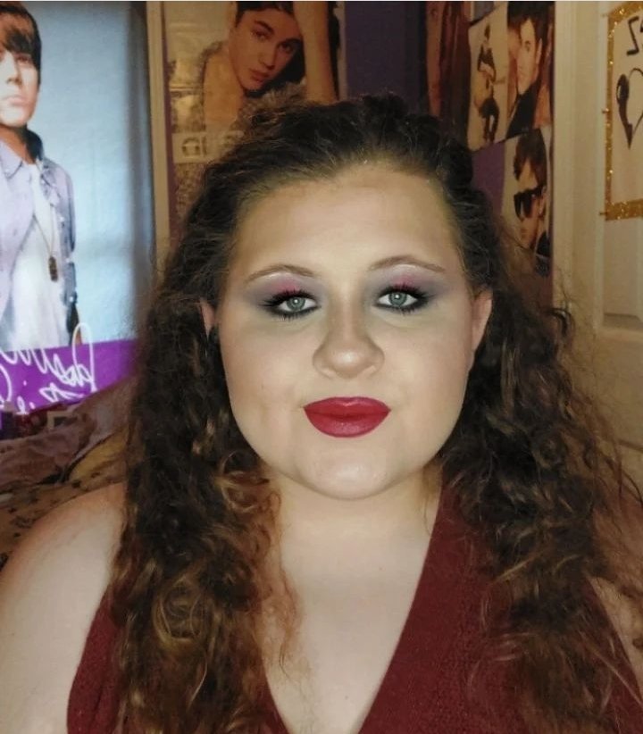 ZoeJett2's tweet photo. Whats your goals for the new year?

#makeupideas #makeup #mua #makeuplook #makeupartist #makeuptutorial #red #halloween #christmas #art #artist #jaclynhill #jaclynhillpalette #Lipstick #eyeshadow #makeuplife #makeupart #makeuptime #greenscreen https://t.co/l1YJO3SKW7