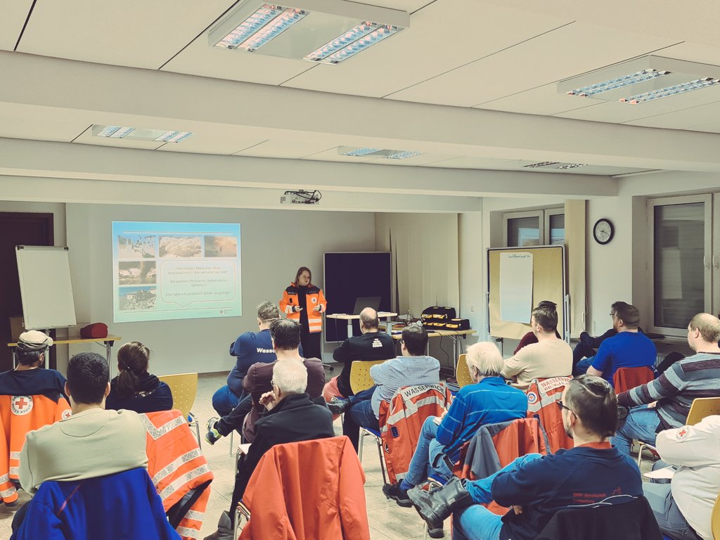brk_uas's tweet photo. Treffen der Planungsgruppe Katastrophenschutz mit den Leitungskräften der Gemeinschaften https://t.co/iFSpK3qLPf