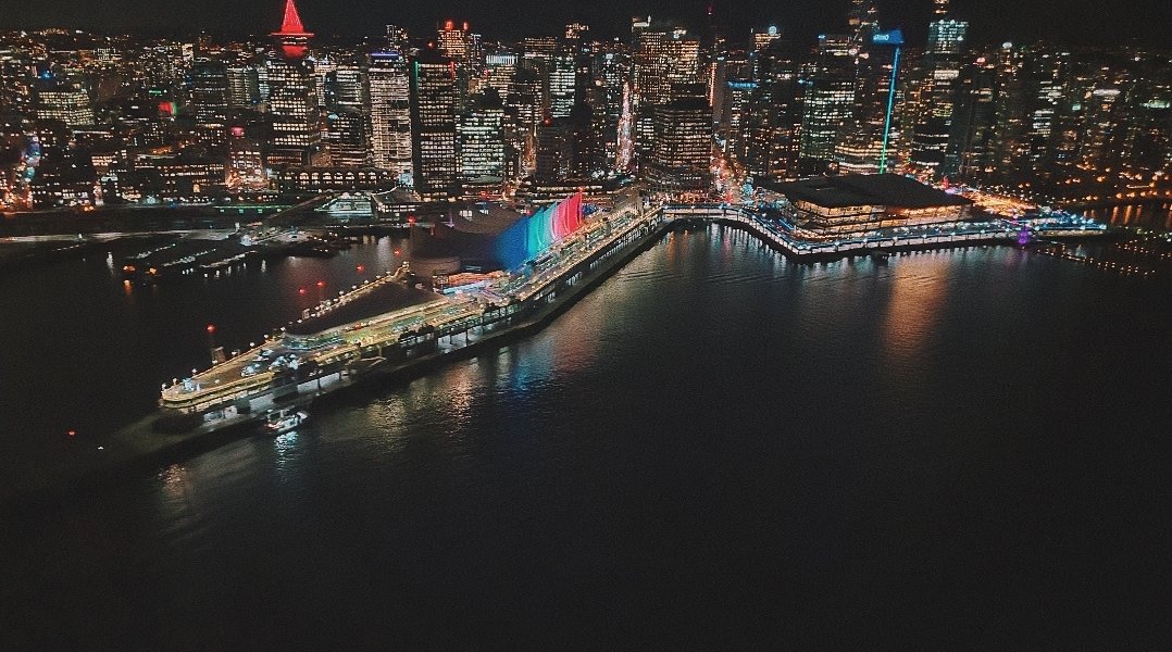TrishJewison's tweet photo. Which angle of downtown #Vancouver waterfront do you like best? 📷 https://t.co/ltTtmKBURr