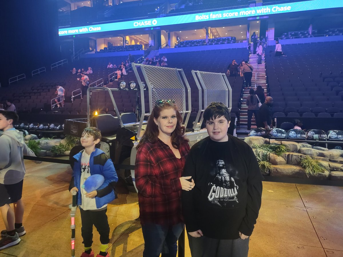 MichelleLCrane1's tweet photo. #JurassicWorldLiveTour #Tampa https://t.co/147nT3ZgrM