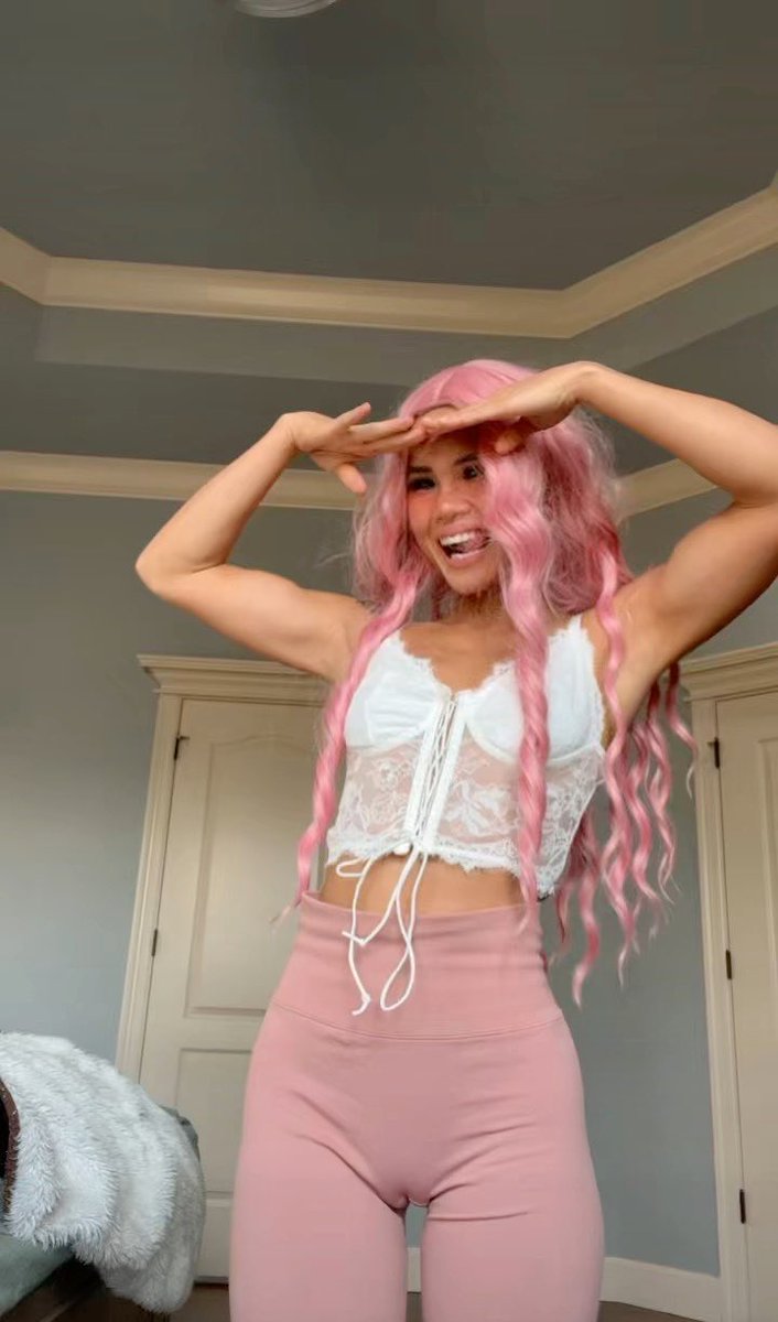 Junglequeenn's tweet photo. Pretty in pink ❤️ unlock for more❤️
https://t.co/nPNpfcoIOt https://t.co/FQXO76s4gl