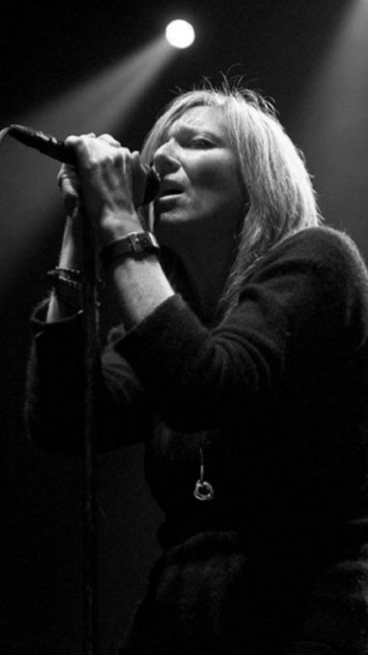Happy 58th birthday to an absolute goddess of vocals, Beth Gibbons of Portishead. 