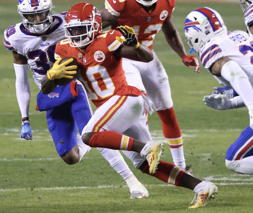 Jor2theworld's tweet photo. Hey @McDonalds where is the largest parking lot to use as a neutral location for the #AFC Championship? #KCChiefs #AndyReed #mcdemployee https://t.co/I0d81VouIA