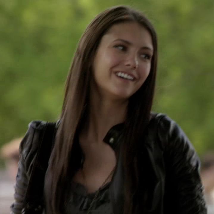 elenathinkerr's tweet photo. because i’m so that girl https://t.co/BCAqFXQaAA