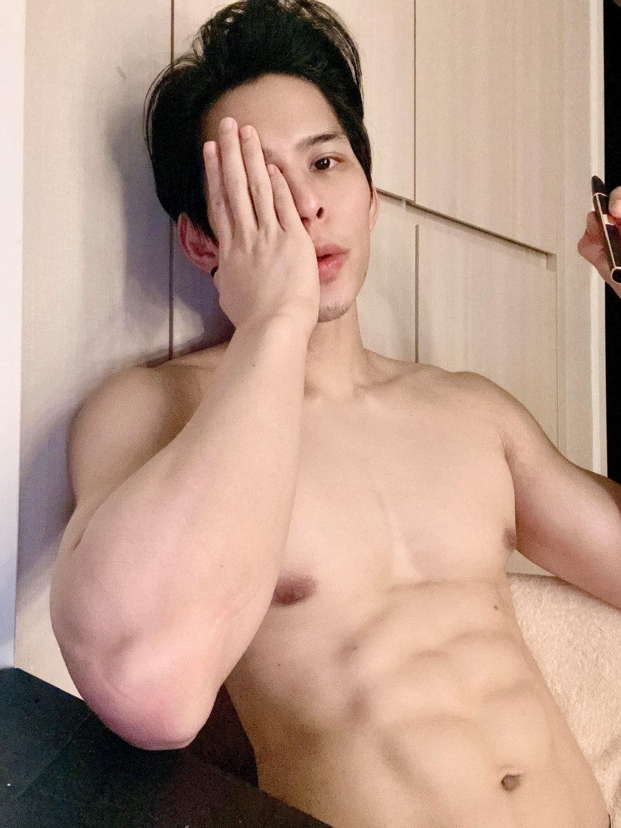 Rachadech145's tweet photo. เช้าวันที่สดใส ก็มาดิค่าบบ🤗✌️❤️ #เรียลชาย  #เรียลชายแท้  #เรียลทำงาน  #ฟิตเนส https://t.co/Zz1UC4UG7c