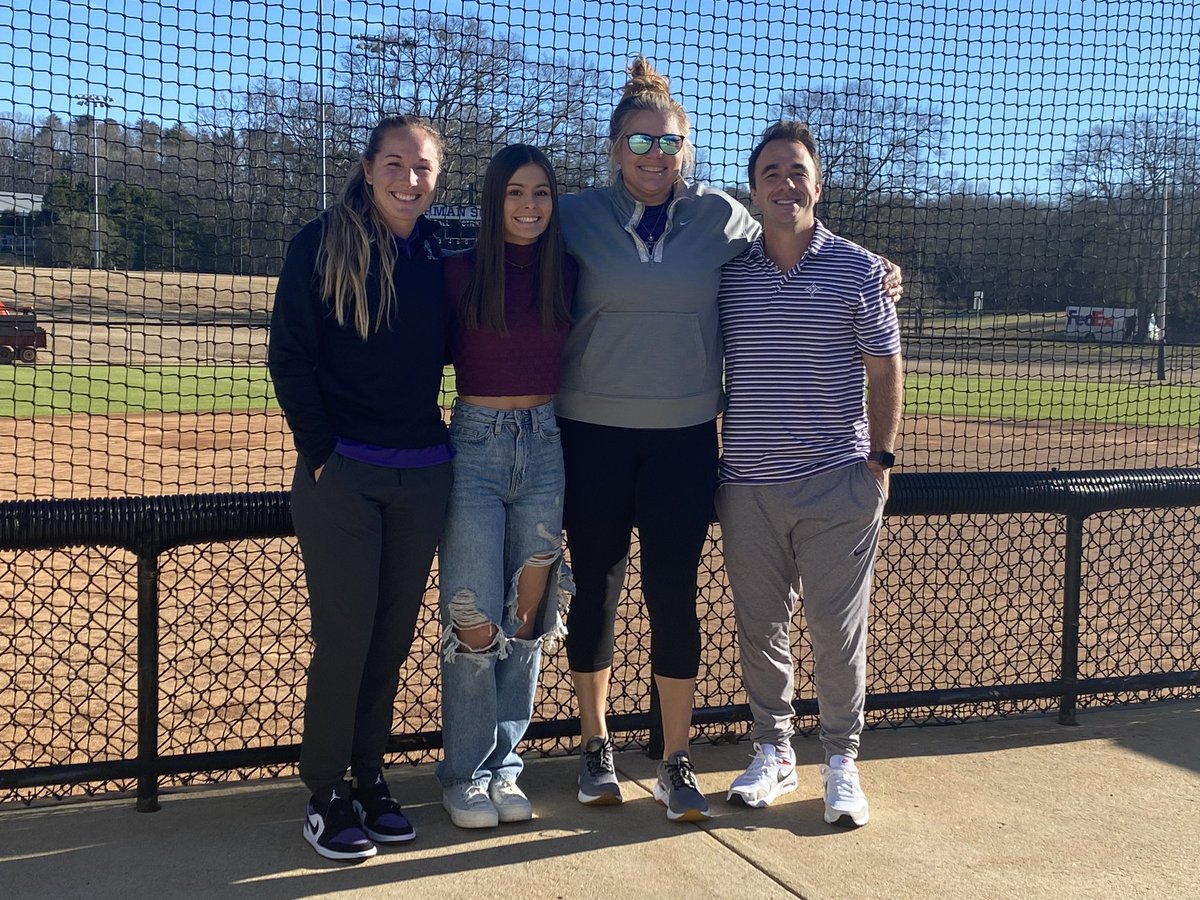 Addison Pressley tweet media