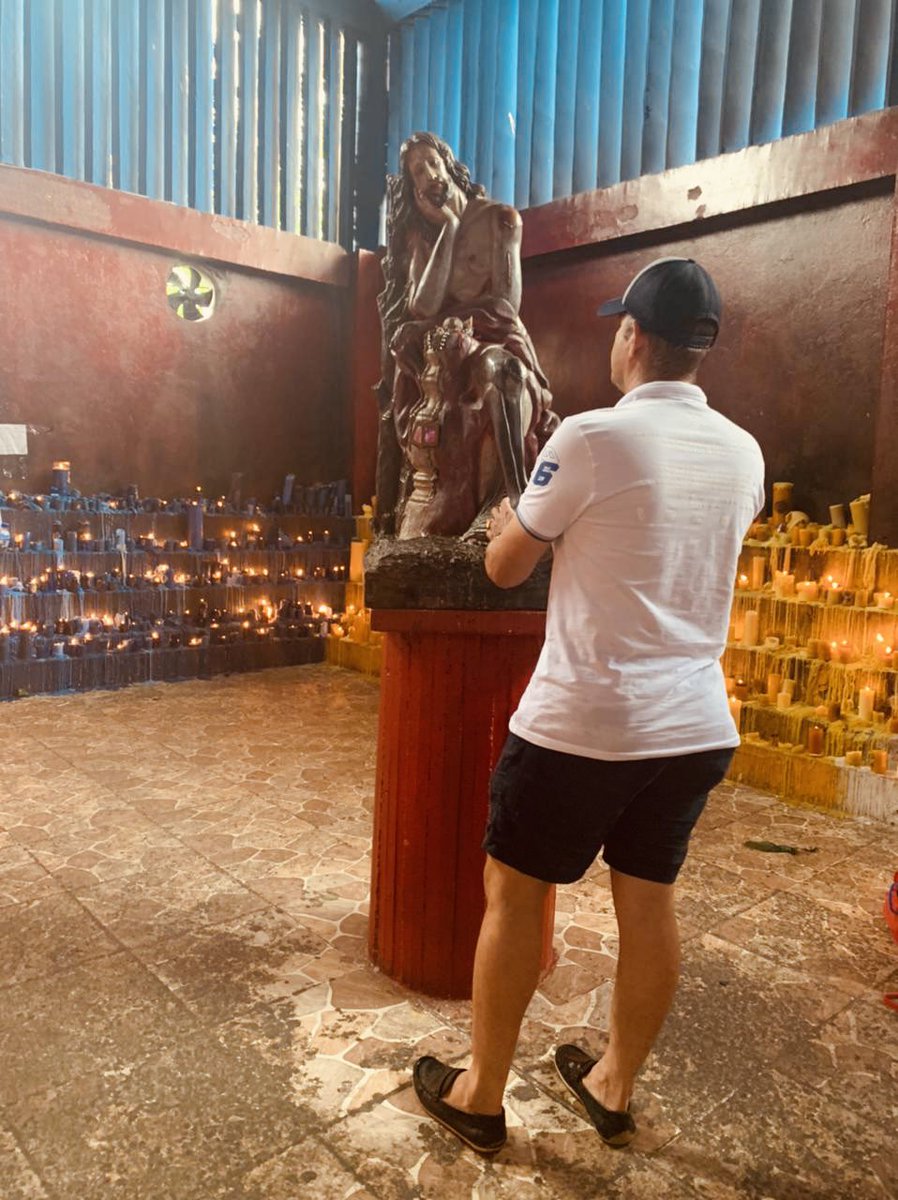 Alexorsan's tweet photo. La primera visita del año agradeciendo al patrono por sus bendiciones, por cada enseñanza, por cada día.

Divino Eccehomo intercede por nosotros. Salud y amor para todos 🙏🏼❤️ https://t.co/9iy6cEM4yO