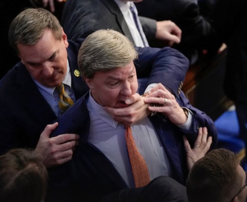 rpmwriter's tweet image. Memes please…
#SpeakerVote #Speakerofthehousevote #KevinMcCarthyIsALoser 
#GOPClownShow