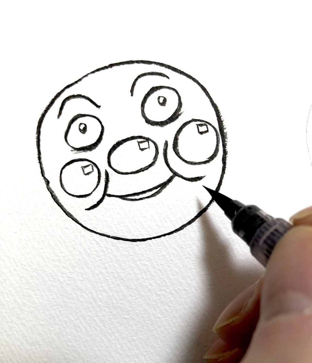 あ、筆ペン見つけた!
アンパンマン描くよ_φ(・_・ 