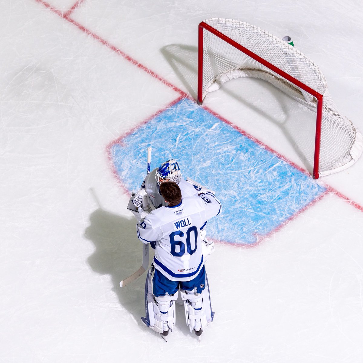 All the hockey hugs 🤗