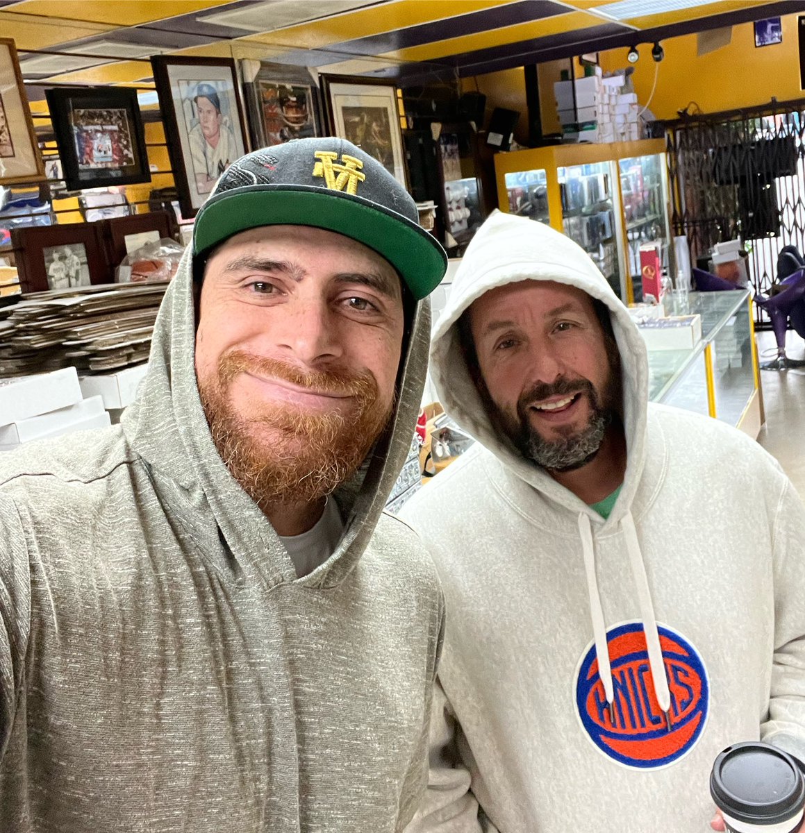 RealMataLo14's tweet image. Pleasure @AdamSandler thanks for the pic. Great talking to you. 

Me in a movie in the future?!