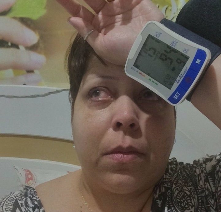 wltstyles's tweet photo. to me sentindo um lixo feia capenga e que não vou conseguir nada na vida https://t.co/ixOKeEb46O