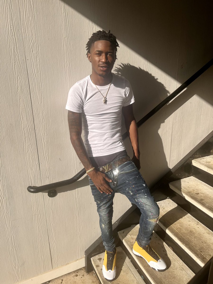 Dee Hall tweet media