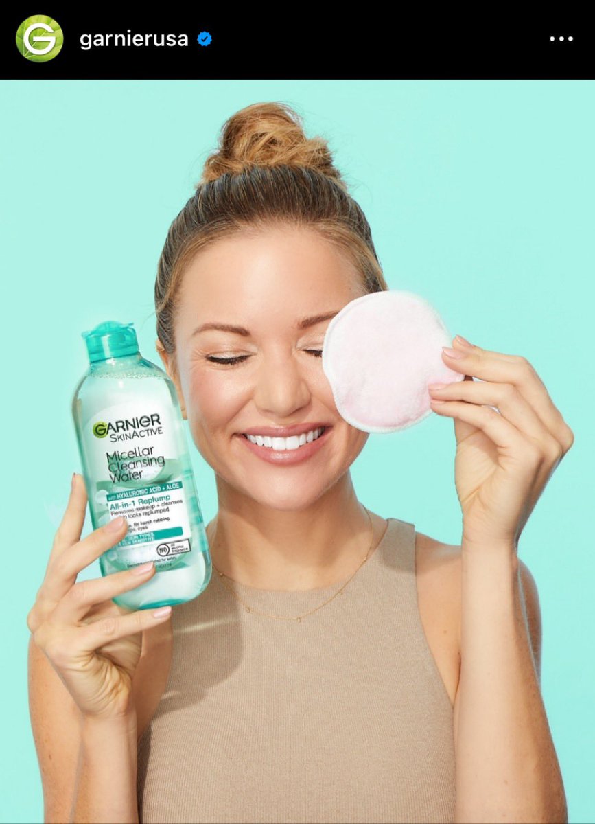 ChelseaGilson's tweet photo. That time I modeled my go to makeup remover for @garnierUSA 👋🏼 https://t.co/QxSQ0kFL6h