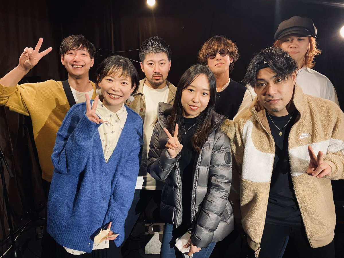 MusicShowta's tweet photo. 新春一発目、
京橋セブンデイズ @SEVENDAYS_OSAKA 
ありがとうございました！！

共演者の
ヒカルさん@2525bangbang1  
ハマダさん @take4hamada  
ヘルニーア みんなタグ分からん💦

オリジナル5曲からの
パフォーマンスやらせて頂きました☝️

来てくれてありがとぅ♪
次は2/18日.... https://t.co/gmTvDWnHQH