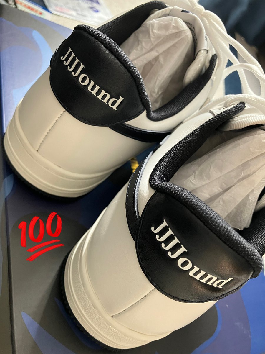 ShowHey_kozy's tweet image. 昨日、お仕事前に何とかゲット✨
初JJJJound〜👟

#jjjjound
#bapesta