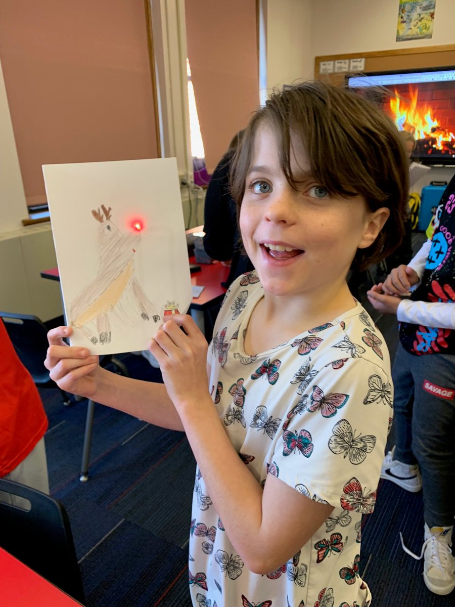 BigCrossLibrary's tweet photo. In December, 4th grade lit up the library with circuits. They designed and created cards using copper tape, batteries &amp; LED bulbs. Thank you, Mrs. Dumar, for the circuit PD that helped make this lesson so successful! @krslibrary @gftechteam @krislynnd @bcelemprincipal #STEAM https://t.co/yEWVTVG9cD