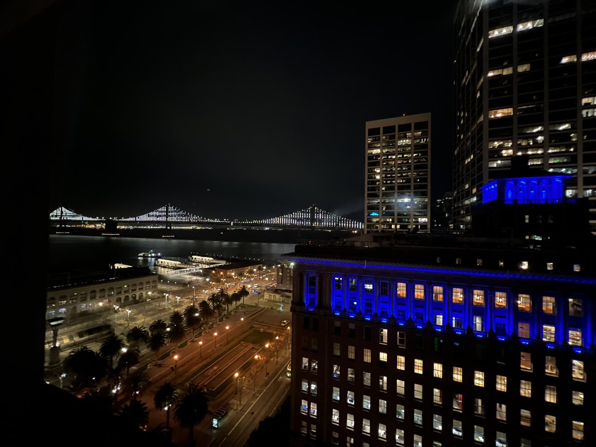 Younger me only dreamed about waking up to views like this 😍