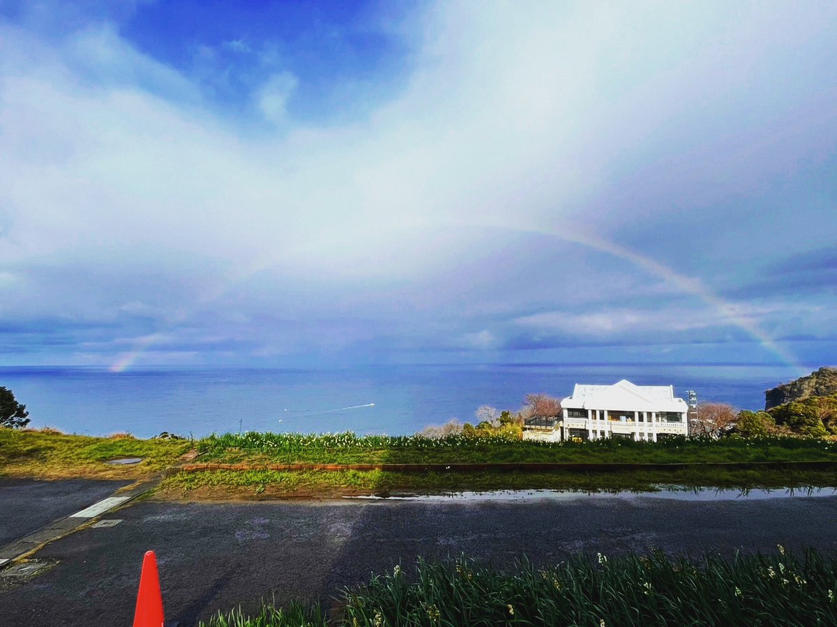 越前岬に虹のアーチ🌈
#虹
#イマソラ
#越前岬
#越前海岸
#越前町 #私の好きな福井県 #福いいネ #福井県 #越前 #福井カメラ部 #福井観光 #福井旅行 #絶景 #写真好きな人と繋がりたい #インスタ映え #東京カメラ部 #写真で福井の魅力を伝えたい #福井おススメスポット #女子旅 #タビジョ