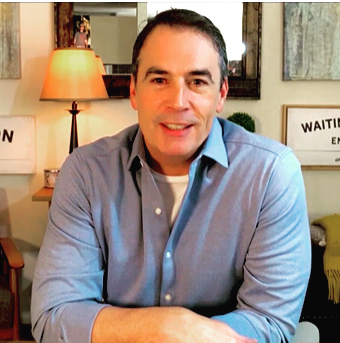 Waiting to be Famous (@waiternation) on Twitter photo 