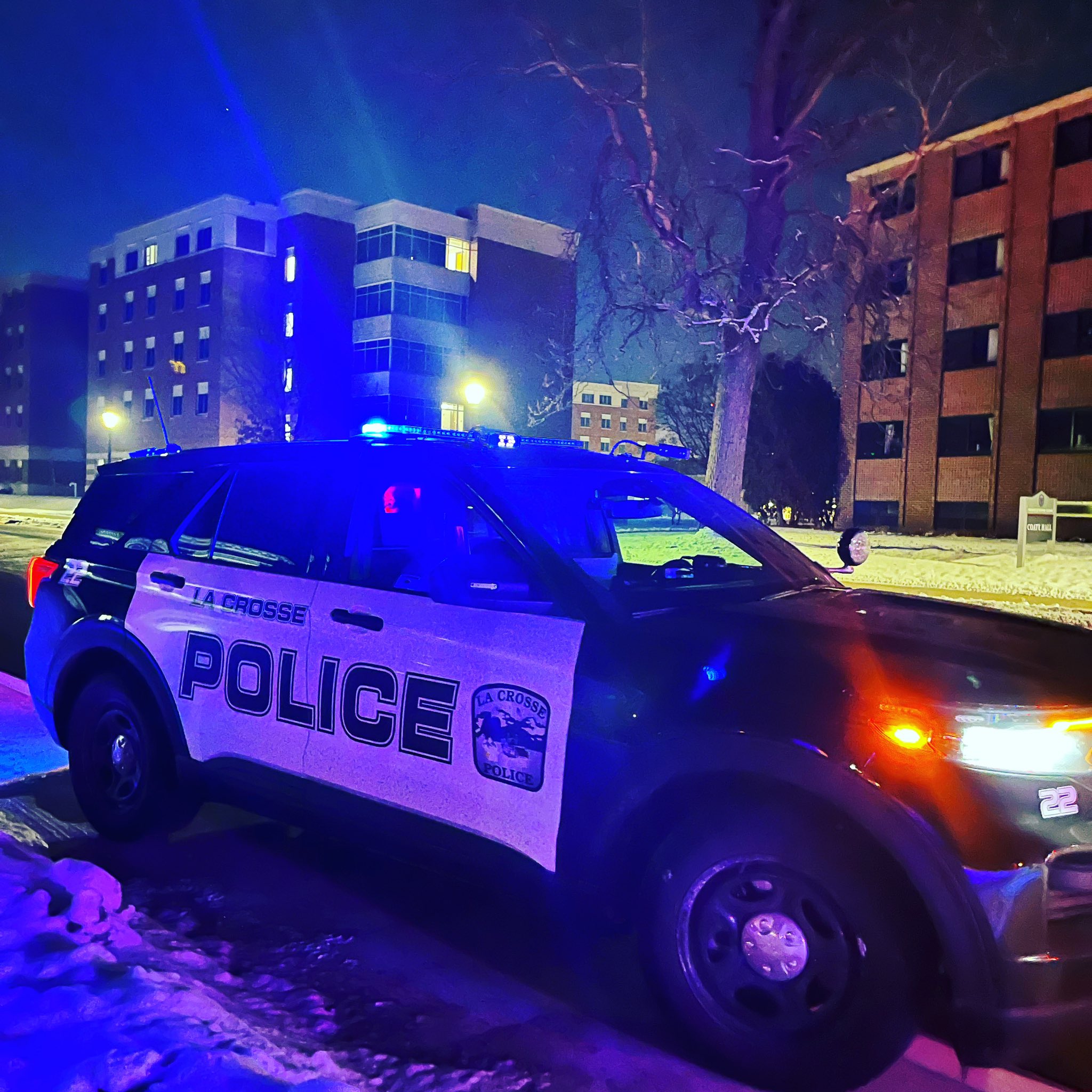 La Crosse Police Department - 2yi18v0
