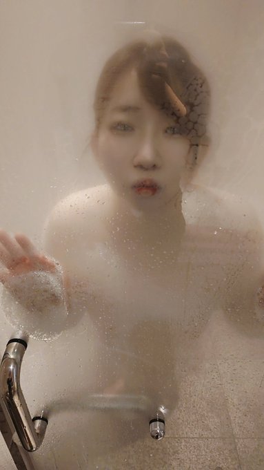 Do you want to warm up together?  ?  🛀💕  テレビでは成人式がたくさんやってる&hellip; 成人したのはもう、いつ頃だったかwww #成人式 https://t.co/3W<a href="/tag/%E6%88%90%E4%BA%BA%E5%BC%8F"class="tags">#成人式</a>