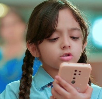 This baby ruhi can except her father  is  no more since 6 yrs,but suddenly Manjari wants marriage of Abhi and 🧹 in the name of ruhi🤭!! Ruhi ke liye shaadi!!Is this a joke? Or ruhi ke nam pe s*x ke liye shaadi,mad woman🥴
#yrkkh
#yehrishtakyakehlatahai 
#AbhiRa 
#HarshadChopda