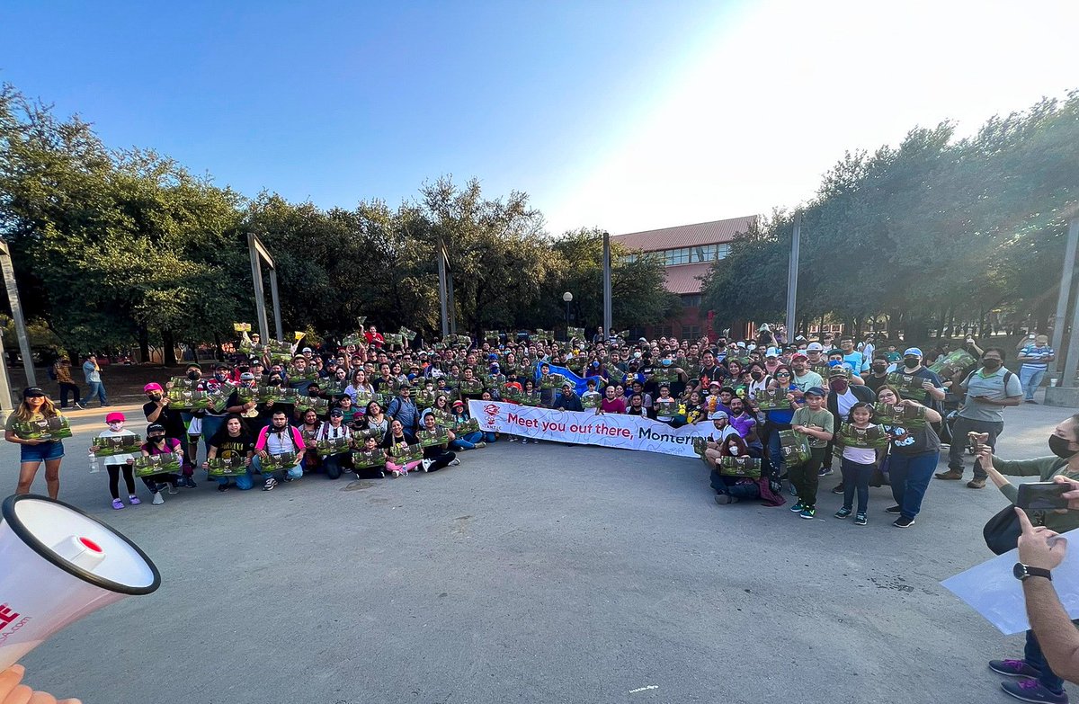trainersummer's tweet photo. Como en los viejos tiempos 😜 but ahora como player 🎮. Logramos capturar 19 Chespin ✨✨

#pokemongo #pokemon #pokemongotrainer #PokemonGOCommunityDay https://t.co/vYs3FjnLHe