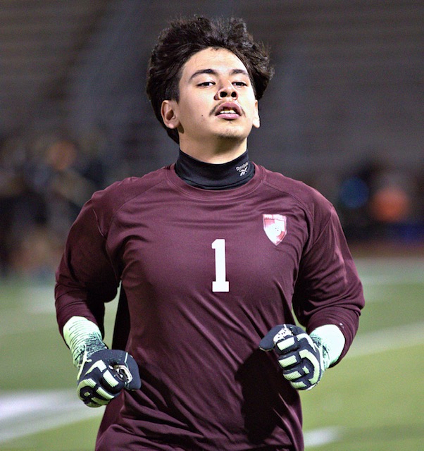 LHSFarmerSoccer's tweet photo. This guy @Edwin_Beltran0  was a 🧱 wall this weekend at the @NTXElitShowcase 3 Games 2 Shutouts only 1 Goal conceded @LethalSoccer @PrepSoccer @LewisvilleHS https://t.co/mVjK6PFuxl