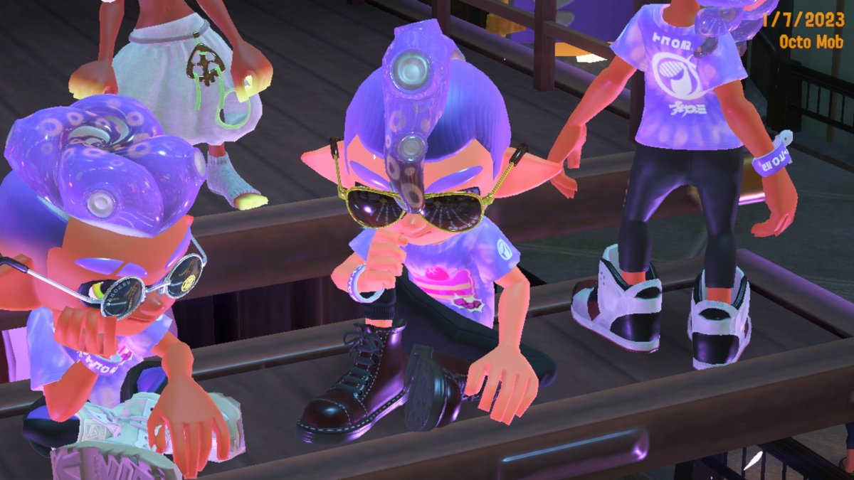 Random80452741's tweet image. 