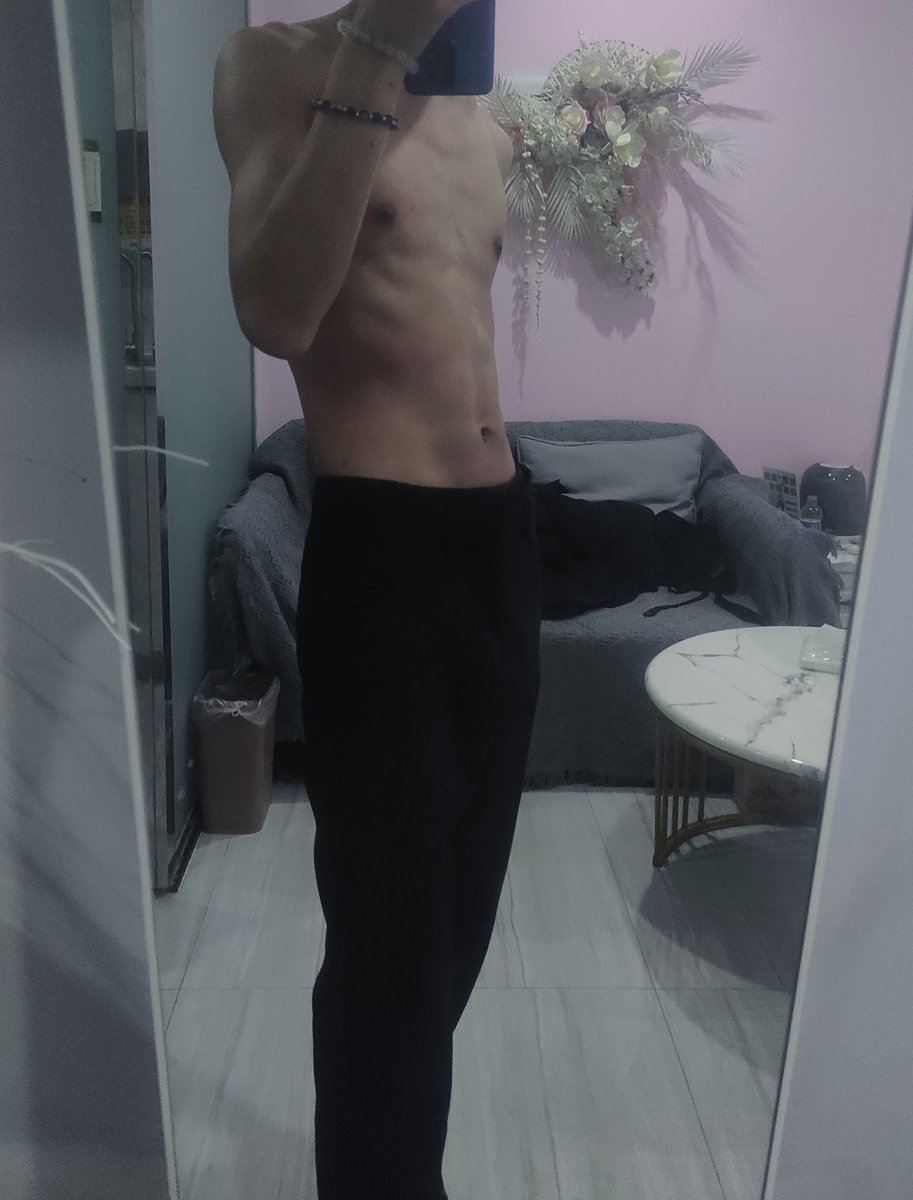 怎么感觉穿着好看点