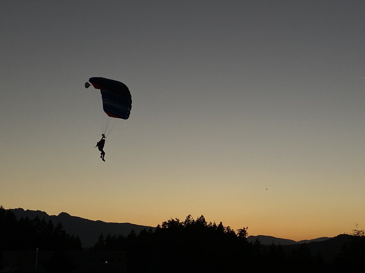 SkydiveVanIsle's tweet photo. @elissaben70 https://t.co/aJzCLbQPdc