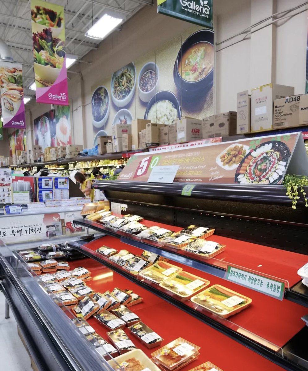Dad_Official257's tweet photo. On the rest day, I went shopping alone in the mall and bought some vegetables and fruits that I like to eat. https://t.co/5byU1x9jne