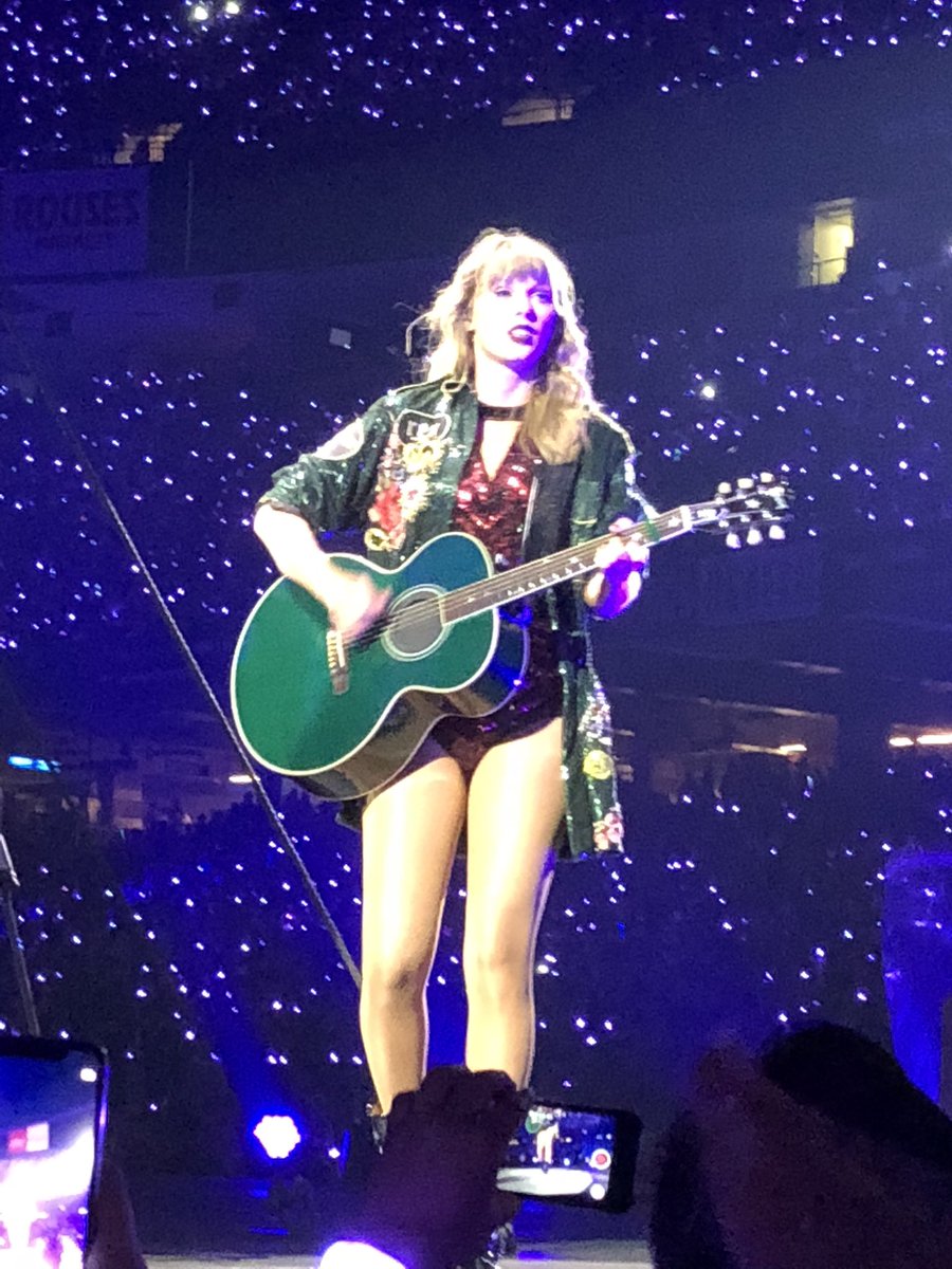 ReaganLynn51's tweet photo. @AugustIvyGirl One of my favs from my camera roll from the Rep tour! https://t.co/ggYXH9bQ8A
