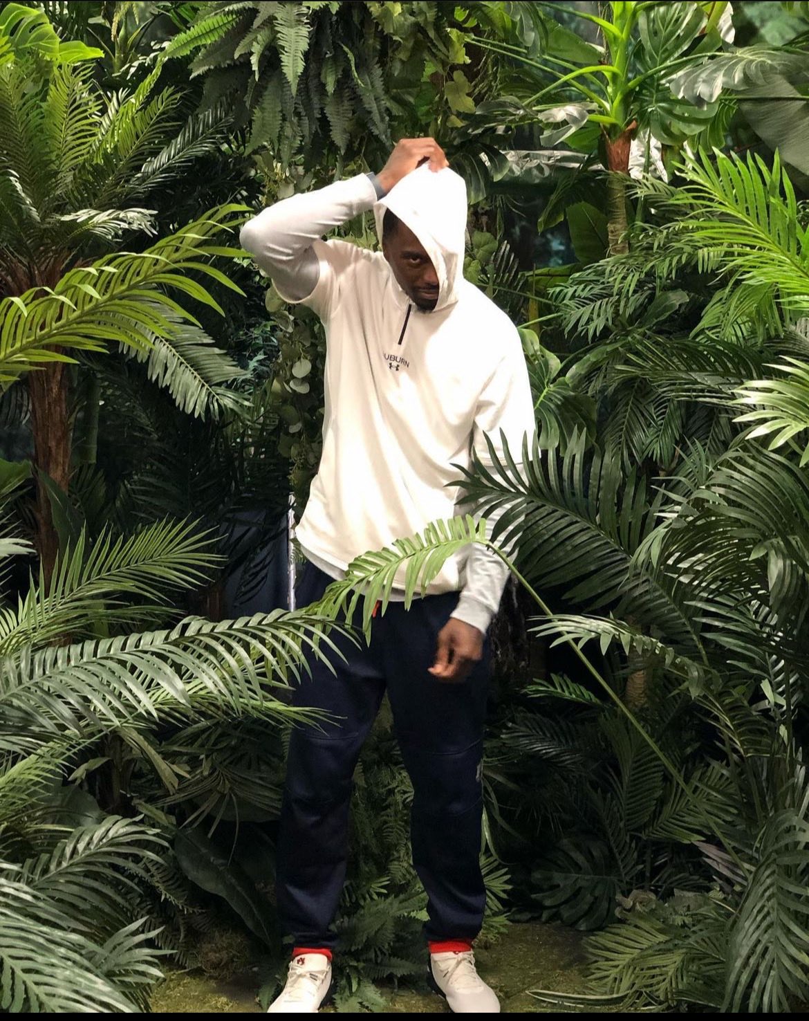 Happy birthday to my beautiful thuggish ruggish friend,    