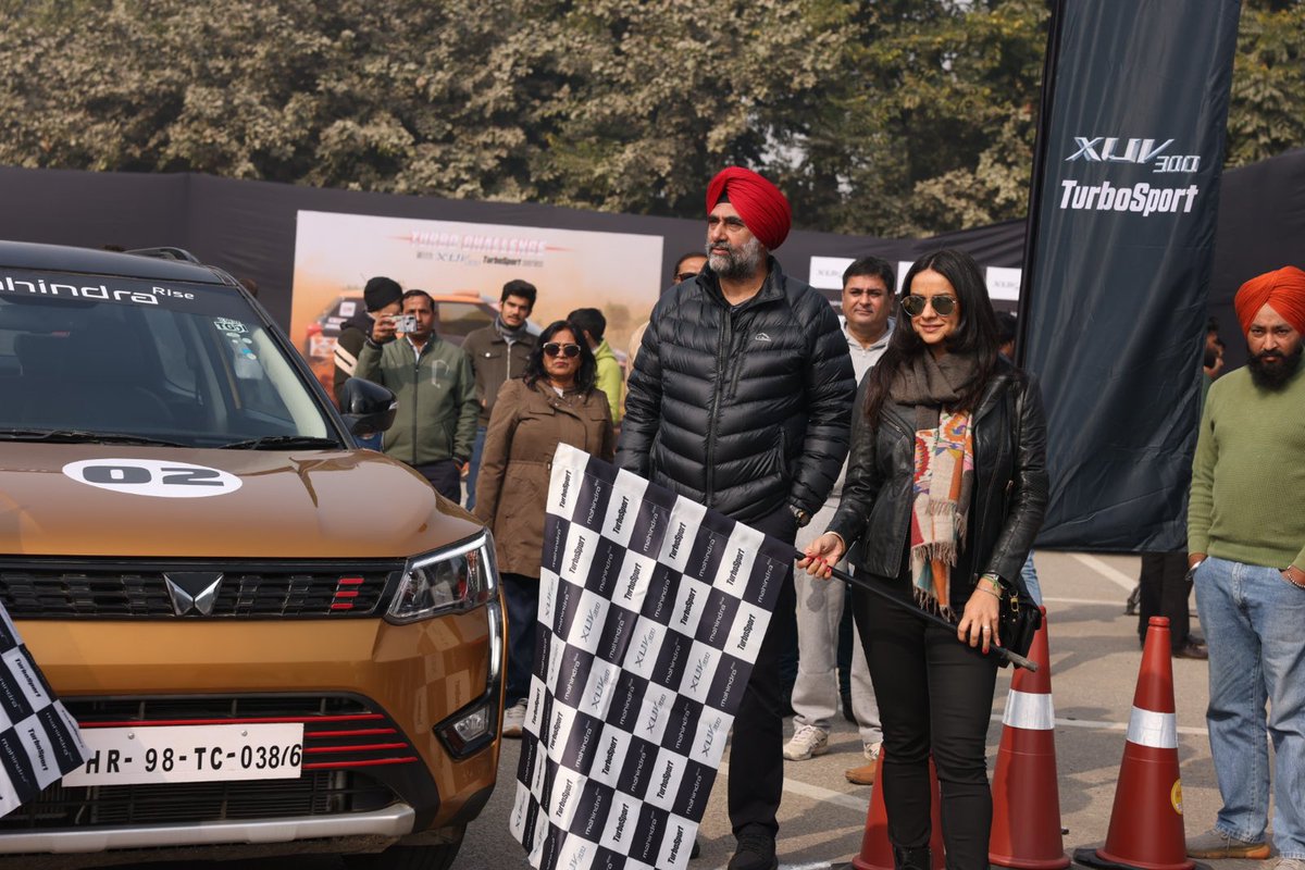 GulPanag's tweet photo. Always a pleasure to set the action in motion. Let the race begin!
@mahindraxuv300

#XUV300TurboSport #TurboChallenge #TGDi https://t.co/eIVecwUoki