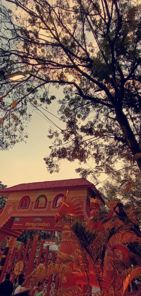 TeamofAkhil's tweet image. Shilparamam ❤️🥰 A place with Beautiful Sculptures one of the best place during weekends 💥🎉😌😊
#HYDE #HydePark #shilparamam #SnapChat #Hyderabad