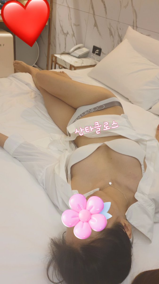 늘 새로운 친구를 만나는건 설레임이다..
배려심 많고 대화 잘 통하는 커플들
1년에 딱 두팀만 만나는게 이렇게 어려운건지 ...예전에는 미쳐 몰랐다.
올해는 우리도 누군가의 정말 좋은 친구가 되보구 싶다^^
#커플만남
#골프여행 
#초대
#건오
#캠핑