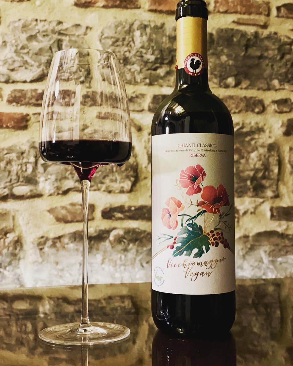 tannin_time's tweet photo. It’s #TANNINTIME Vicchiomaggio Vegan - Chianti Classico Riserva 2019
#Sangiovese #vicchiomaggio #veganwine #ChiantiClassicoRiserva
https://t.co/ojDyNwdugX https://t.co/fZBDUWcNun