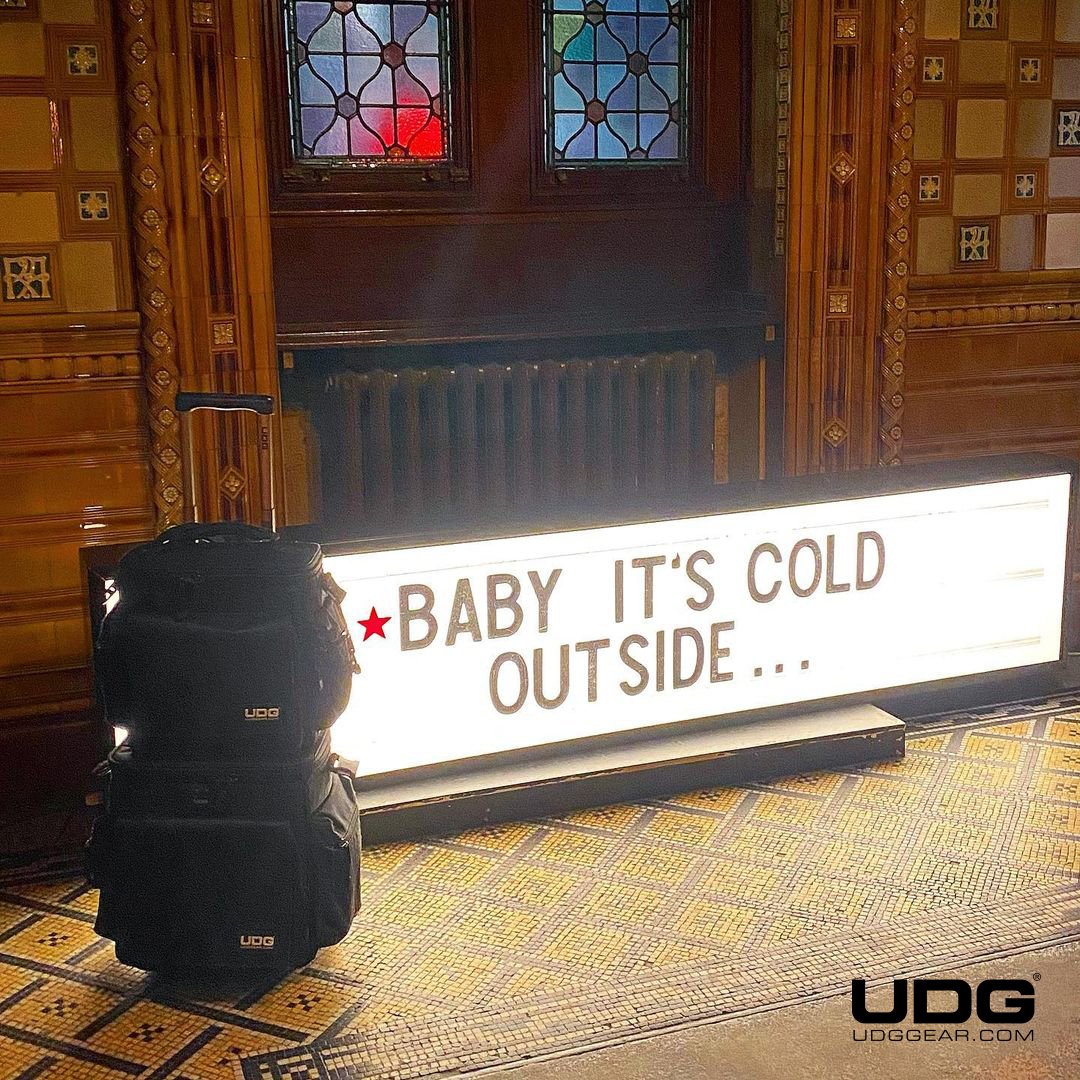 udggearcom's tweet photo. Thanks @pastapaul for using UDG Ultimate Slingbag Trolley Deluxe to carry your vinyl records

#UDG #UDGGEAR #Deejay #Producer #DJLIFE #UDGonTheRoad #DJonTour #UDGreGram #record #vinyl #recordstore #recordcase #vinylsetup #turntable #turntables #serato #rekordbox #traktordj https://t.co/bh00zrrrYl