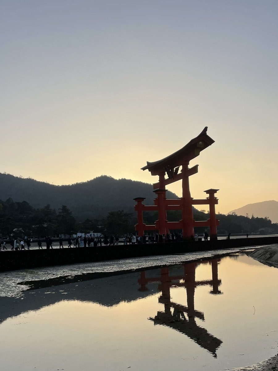 itsuki2412's tweet photo. 高千穂、出雲(神在月)、厳島、高野山。
この半年で西側の神仏関連で行きたかったところ大体巡り終わった。神戸いる間に西日本を満喫せねば。
（写真は本日の厳島神社） https://t.co/g0BBObIJee
