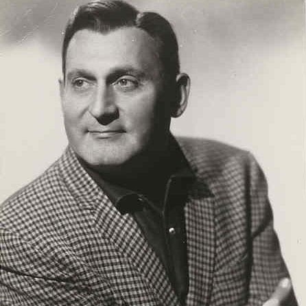 FreemasonsSA's tweet photo. Today in #Masonic History Richard Tucker passes away in 1975. 
Richard Tucker was an American operatic tenor. Tucker was born Rivn (Rubin) Ticker in Brooklyn, New York on August 28th 1913. Tucker was a member of Perfect Ashlar Lodge No. 604, in New York City, New York. https://t.co/UhiFMYbmkt