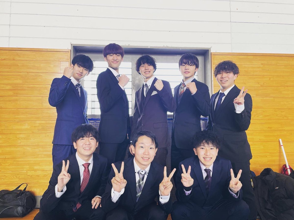 shiritsu2tai's tweet photo. today ⇆ 2020

『二十歳のつどい』を終えた卒業生が、練習に来てくれました✨
みんなそれぞれの場所で、元気に頑張っているようで何よりです😊

これからの活躍も応援してます！
また会える日まで🥺

#新体操　#男子新体操
#盛岡市立　#卒業生
#二十歳のつどい　#おめでとう https://t.co/7Ti6NPJPKQ