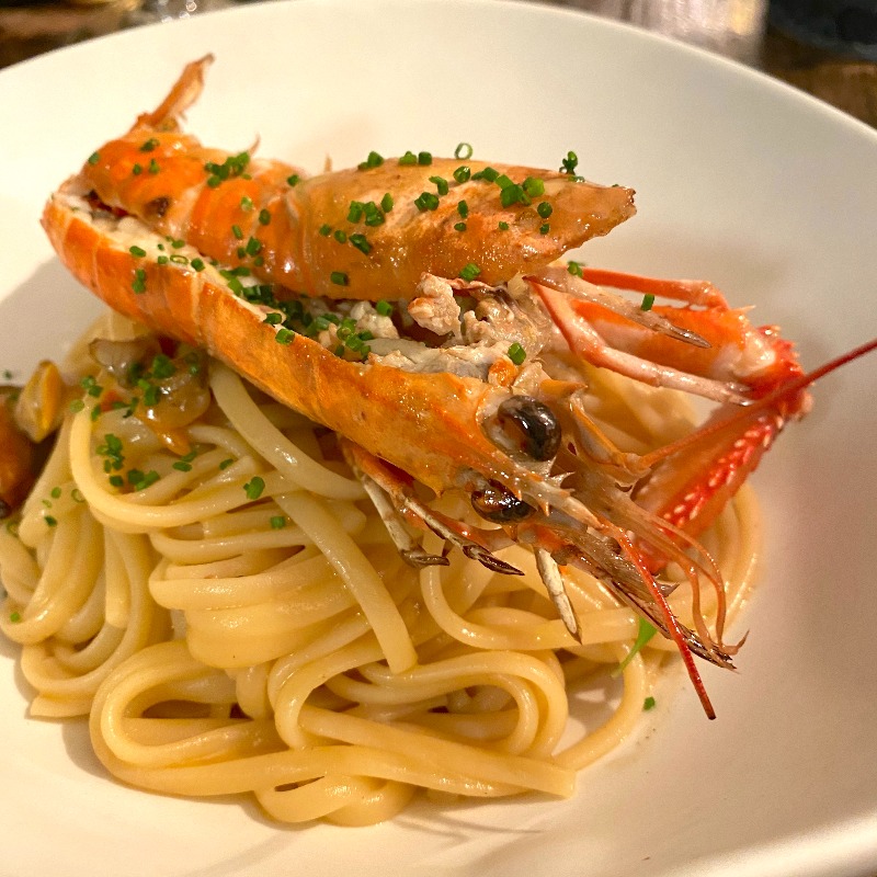 ricardsampere's tweet photo. Feia massa temps que no tornava a #Bacaro. Tot i que BCN té bons restaurants italians, per a mi, aquest és especial i el seu ambient ajuda. I que bones les seves pastes! 😍😍