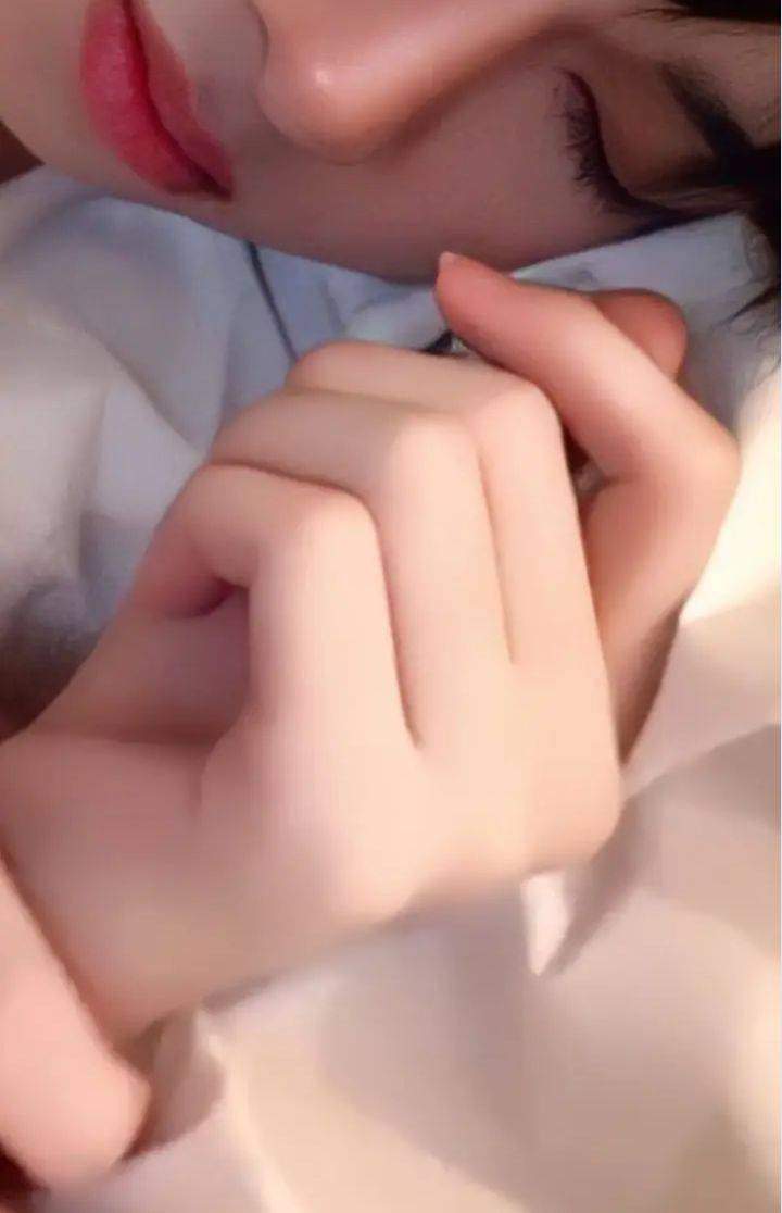 PyaePhay's tweet photo. Mommy ကသားလက်လေးတွေပါမကျန်အကုန်ချစ်တာသားလေးရဲ့🙆❣️
#NaNaNu #NuNewChawarin #zeenew #CutiePie2You2EP1 #CutiePie2You2gether https://t.co/rSrOOFJwKq