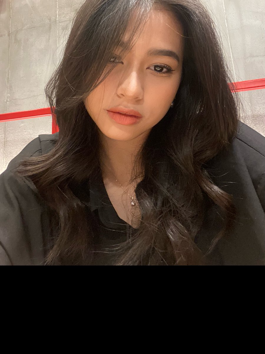 I_KathrinaJKT48's tweet photo. hari ini ngapain brodie https://t.co/d0YzXxrac4